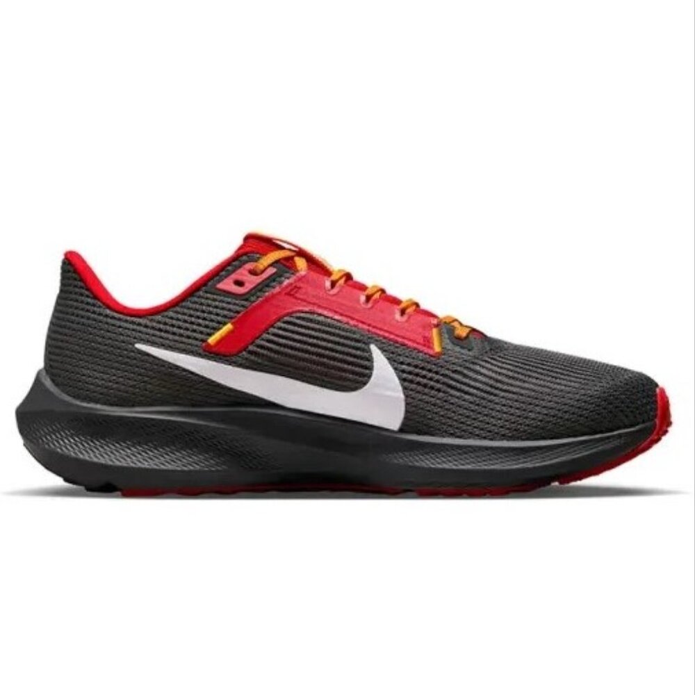 Nike Zoom Pegasus 40 Kansas City Chiefs Men's Size 10.5 Running Athletic Shoe